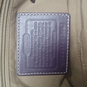 Coach Purse, deep er used, excellent condition and ready.